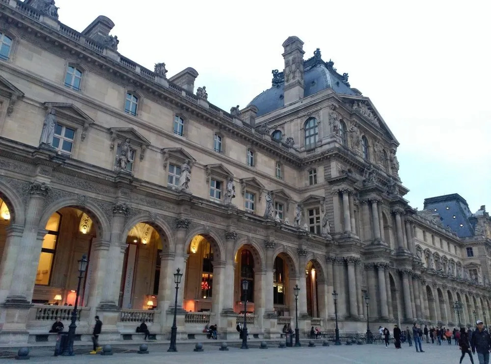 st sabin - luxueux appartement - hammam - cinéma - 8p - paris 11