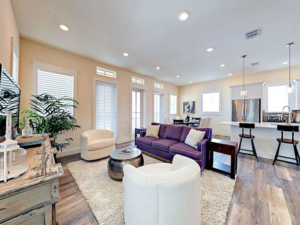 157 Sunrise Ave Home 4 Bedrooms 4 Bathrooms Home