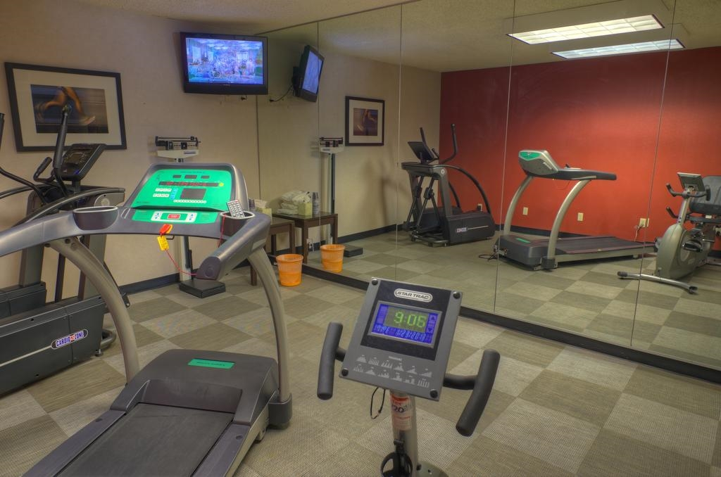 Holiday Inn Express & Suites Phoenix - Midtown, an IHG Hotel