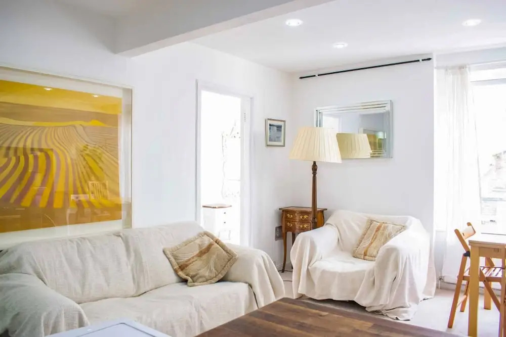 Bright & Cosy 2 Bed Apartment in Notting Hill