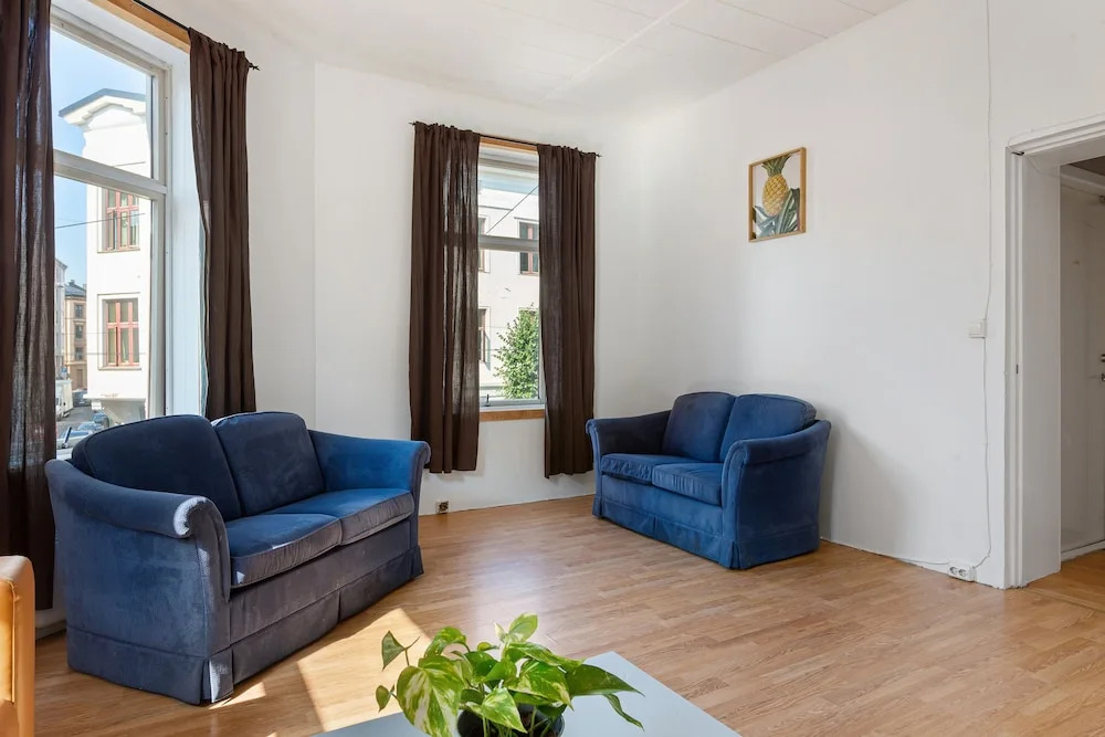 T13 Small Room