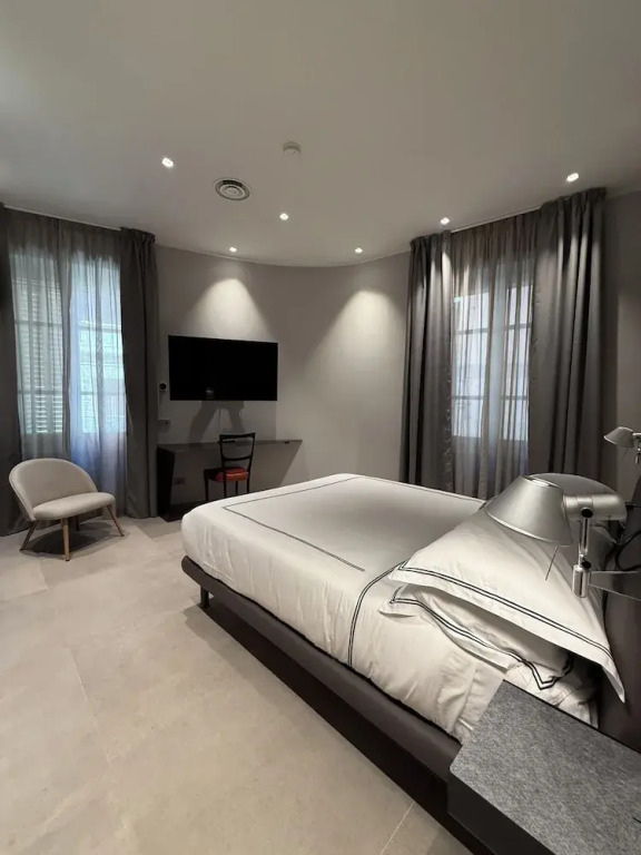 Leopoldo Suites