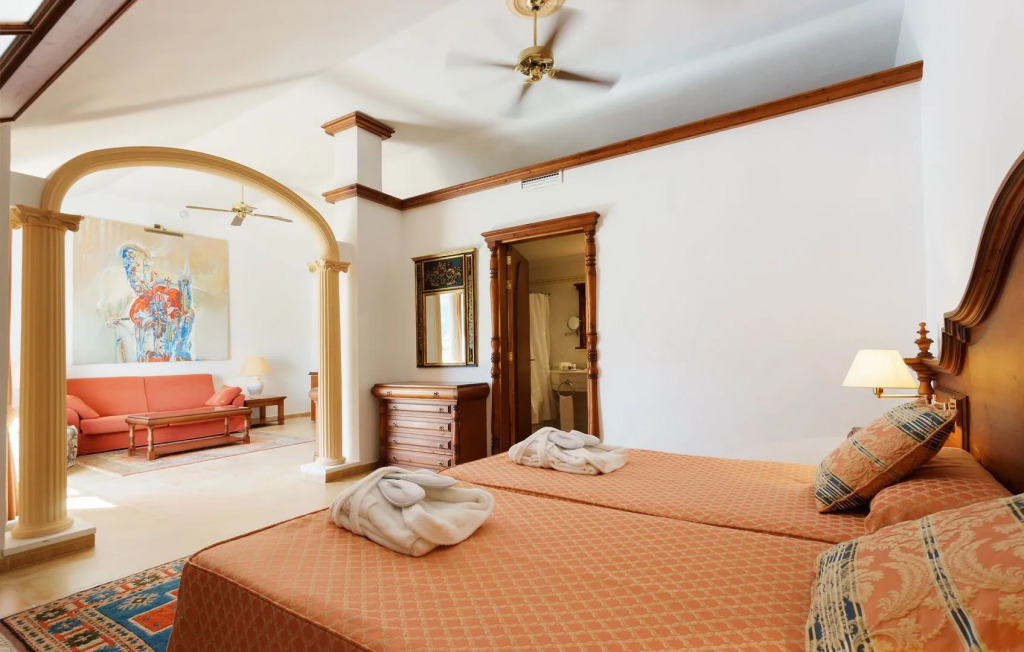 La Moraleja The Quiet Hotel
