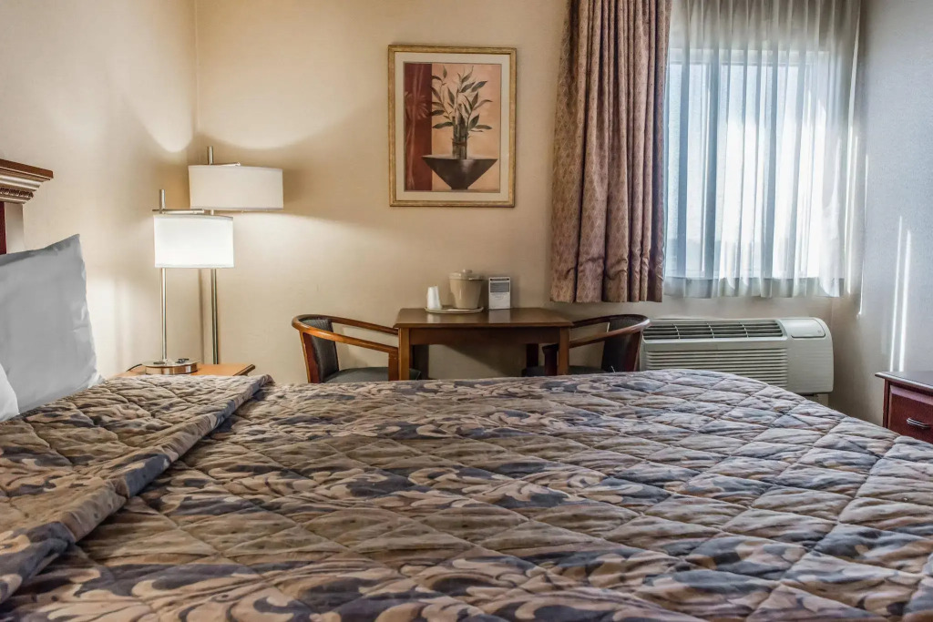 Econo Lodge Wexford