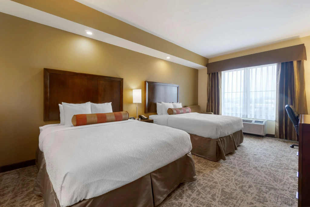 Best Western Plus Lacey Inn & Suites