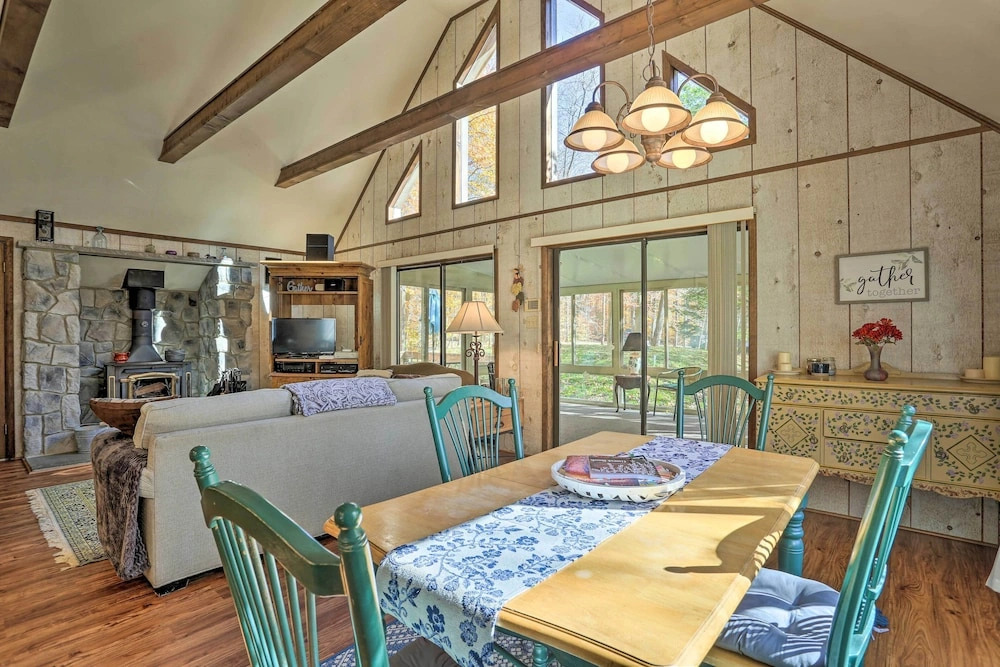 1 Mi to Arrowhead Lake: Pocono Home w/ Fire Pit