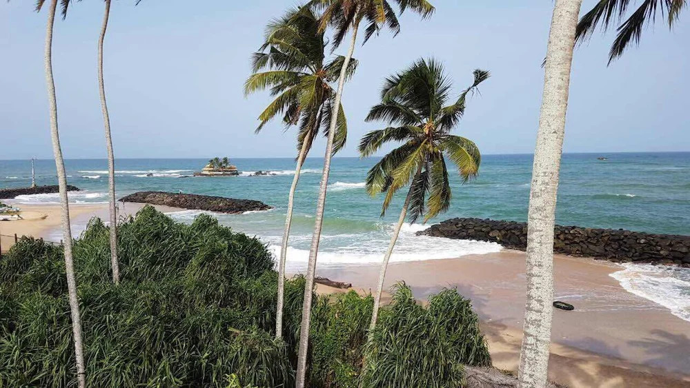 White Sand Villa - Beach front