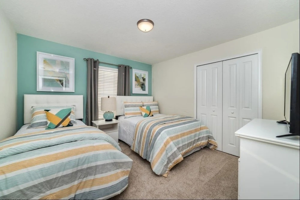 Storey Lake 4806 - Five Bedroom Townhome with Private Pool