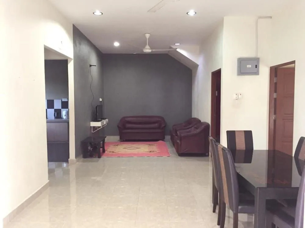 OYO HOME 90280 Darussalam Homestay