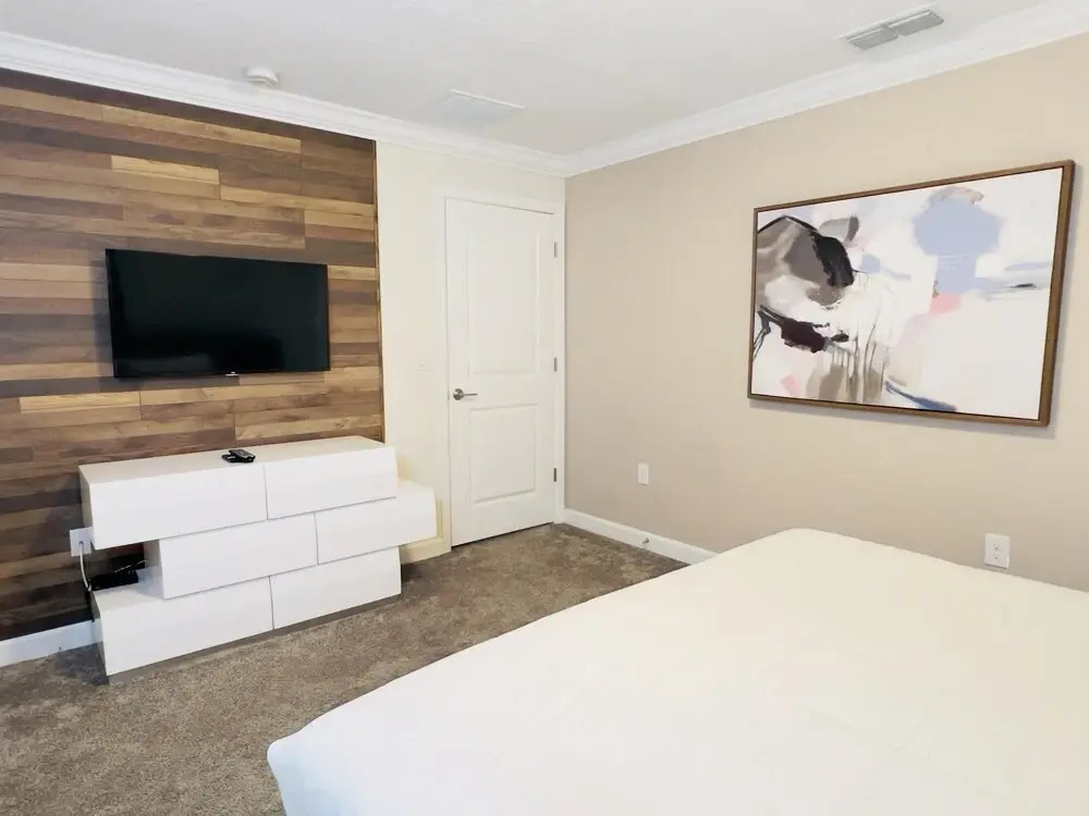 Charming two themed bedrooms townhome near Disney