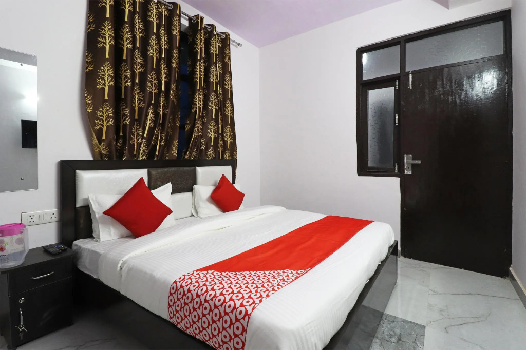 Hotel O Signature Village Guest House