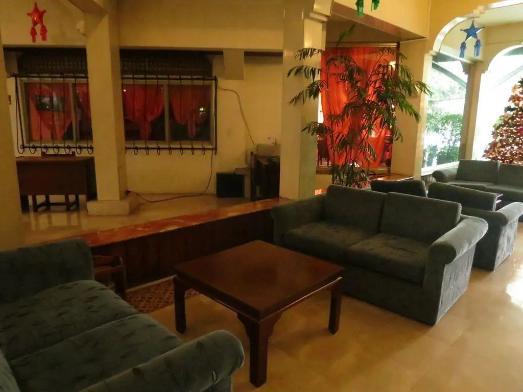 Garden Plaza Hotel and Suites