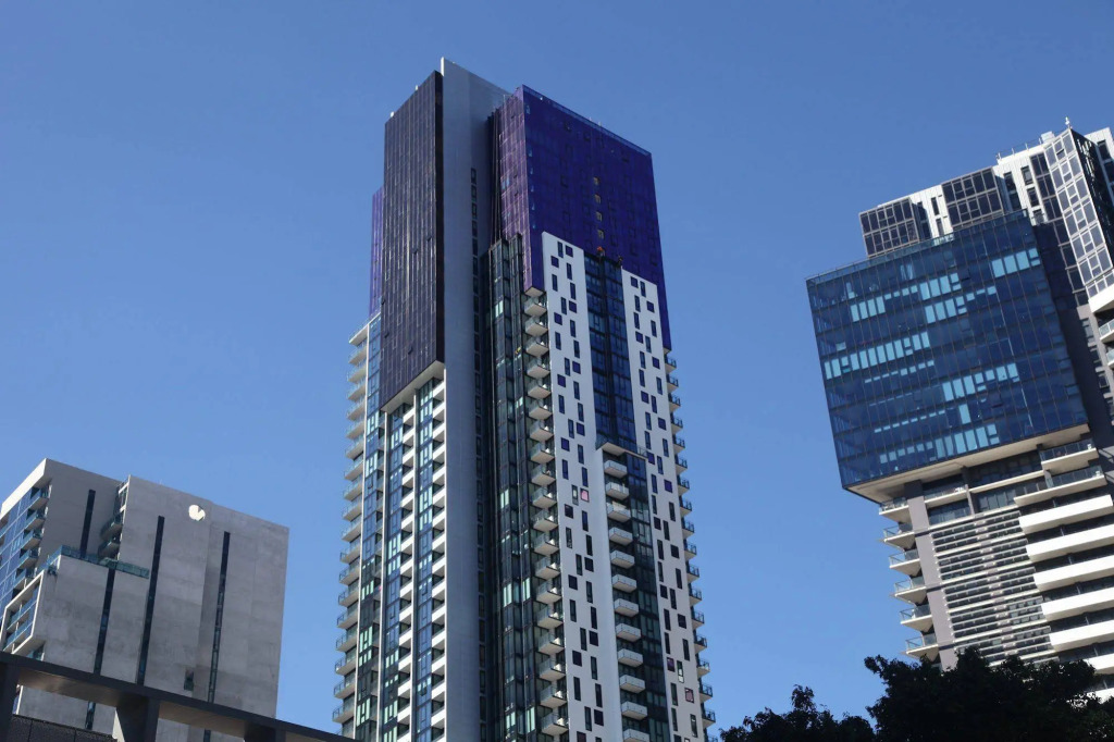 Melbourne Southbank Platinum Tower Apartment