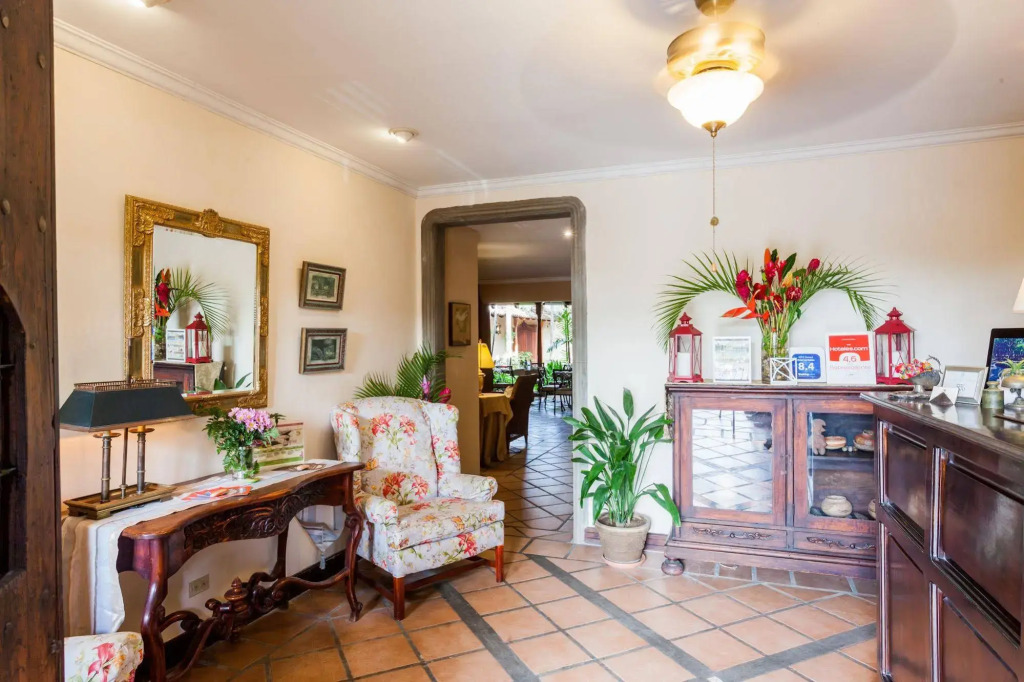 Los Robles Charming Colonial Boutique Hotel