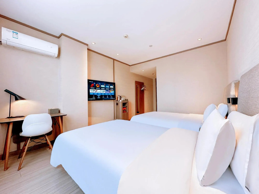 Hanting Hotel Taiyuan Kangning Street Metro Station