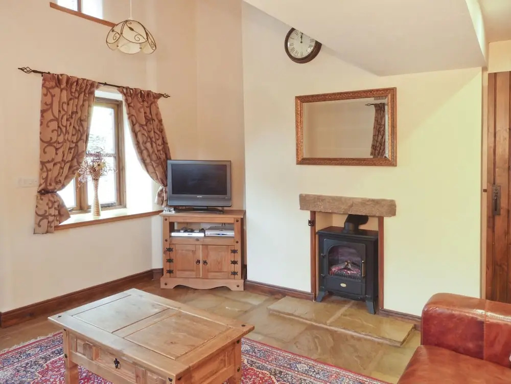Oak Tree Cottage nestled in the hills of the Lake District and Yorkshire Dales