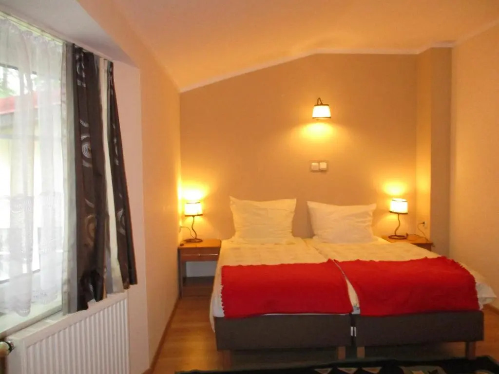 Hotel Pod Platanami
