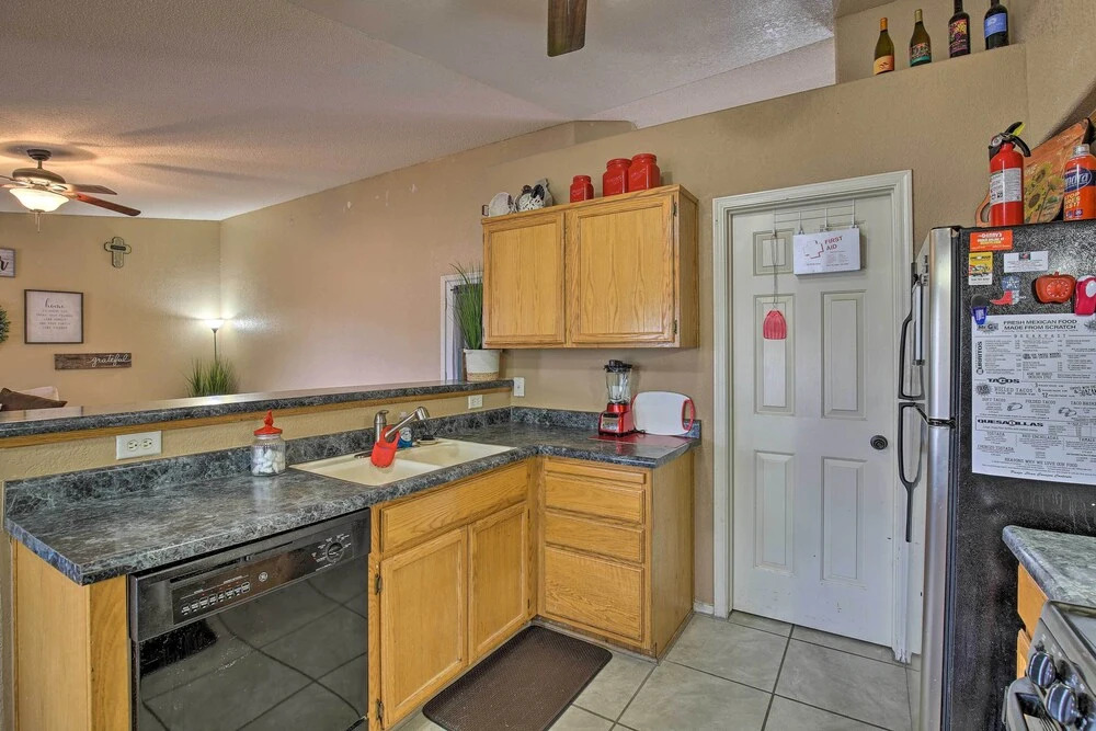 Yuma Retreat w/ Fire Pit in a Golf Course Mecca!