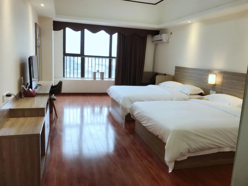 Xingyue Apartment Luogang Wanda