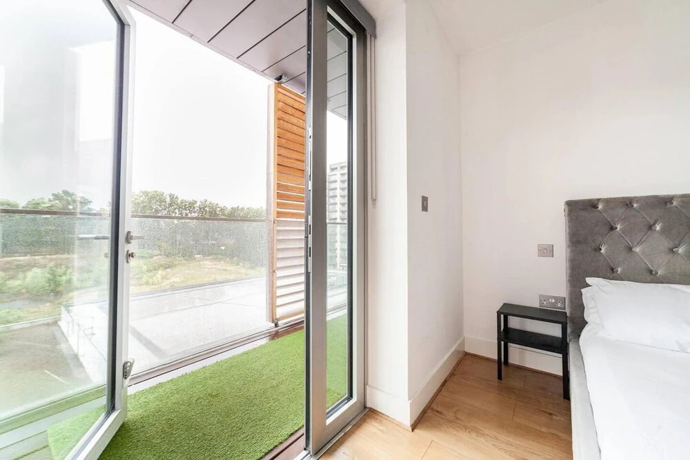 Immaculate 1-bed Apartment in London - Mydas Place