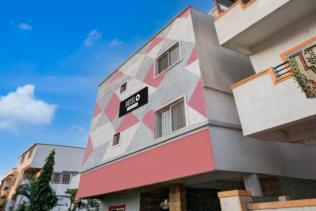 Super Hotel O Dhanori Near Pune Airport