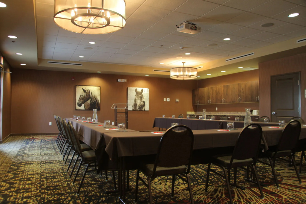 Teddys Residential Suites Watford City