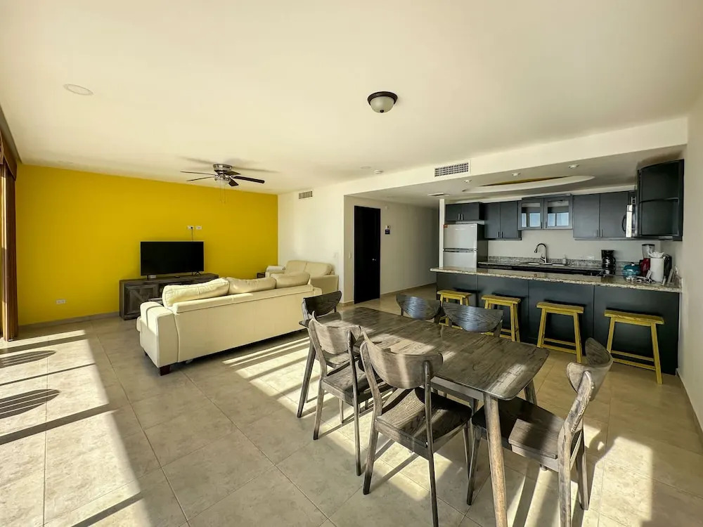 2BR Sunset Escape for Families