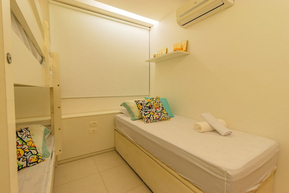 Malawi #104a - Seaside Apartment by Carpediem