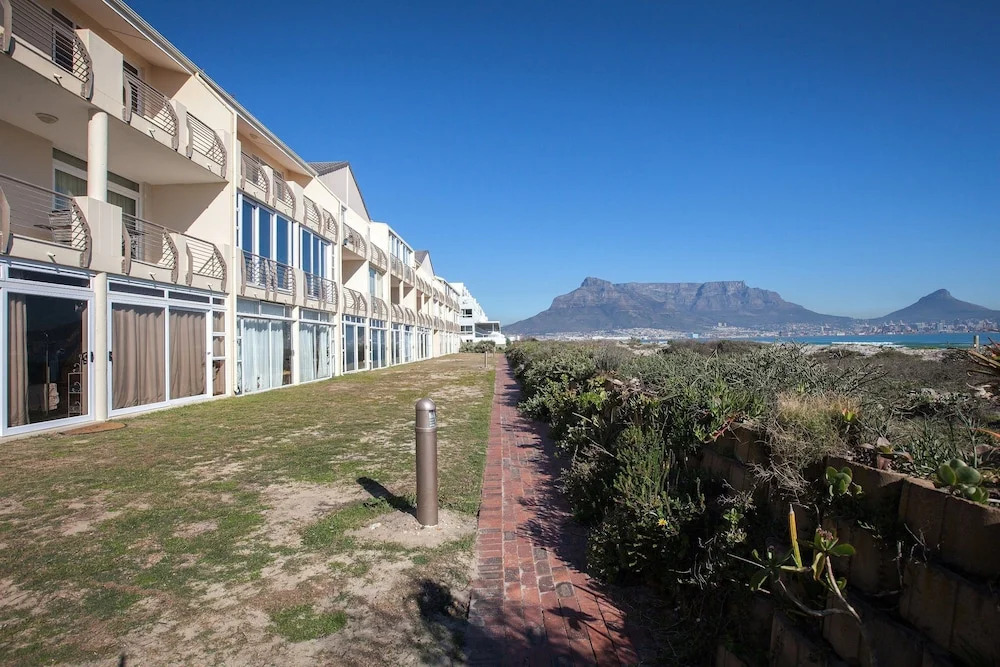 Leisure Bay 306 by CTHA