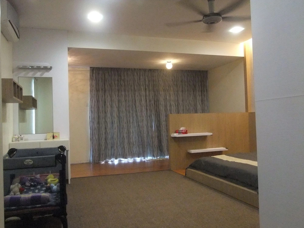iBook 1 - Luxury Holiday Homestay