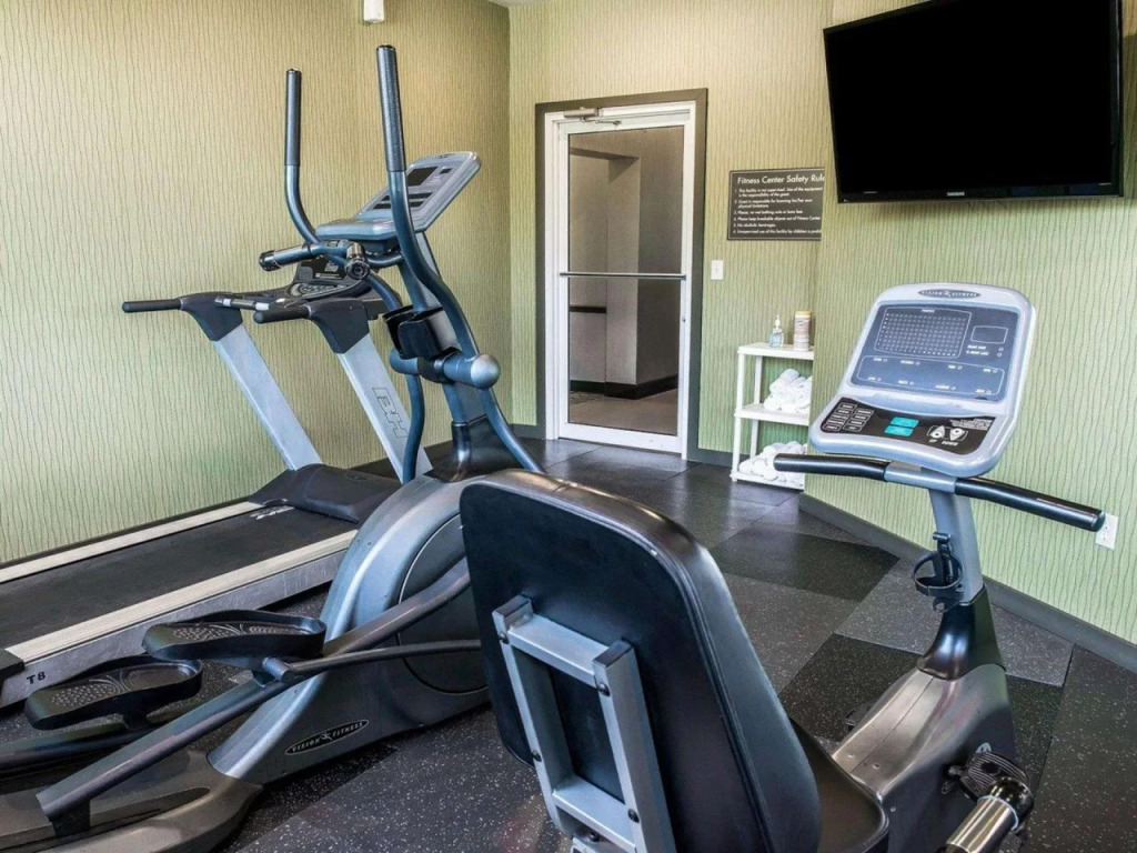 Comfort Inn & Suites Butler