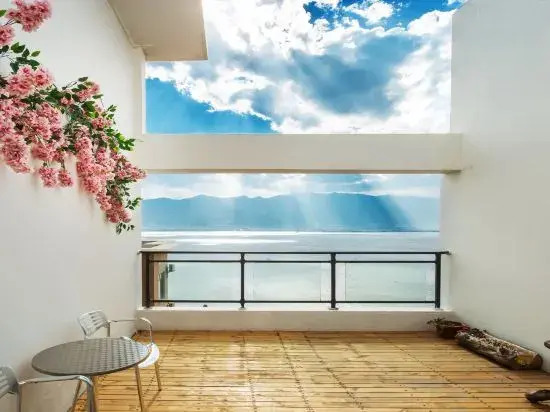 Mu Lan · 180 ° Full Sea View Suite Vacation Stay
