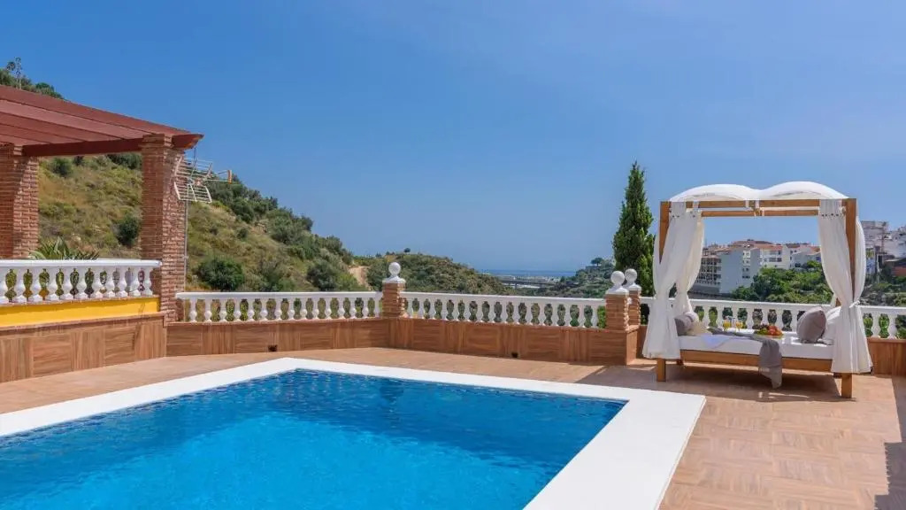 Villa Raquel Torrox by Ruralidays
