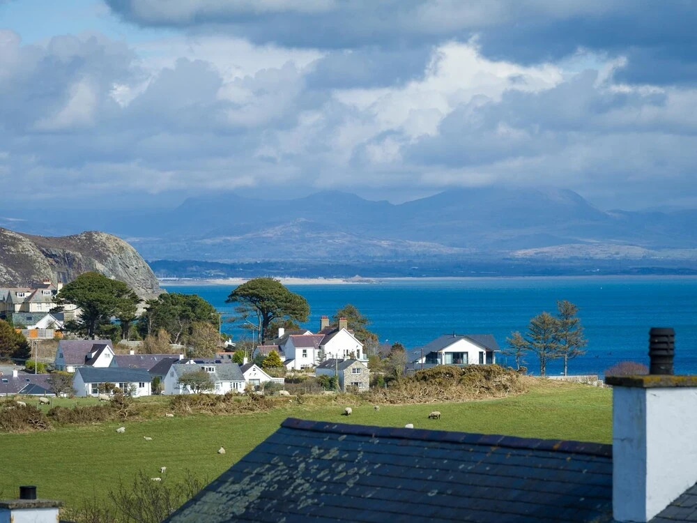 Beautiful Holiday Home in Abersoch Britain With Garden