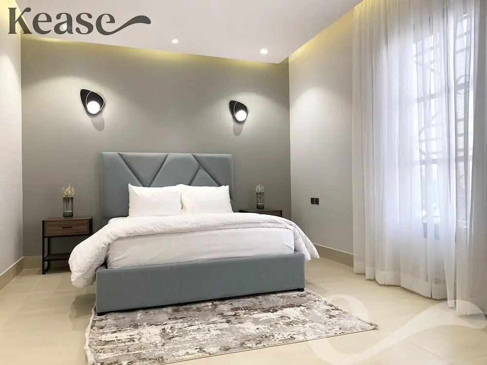 Kease Narjis B-4 Luxury Gold  AZ23