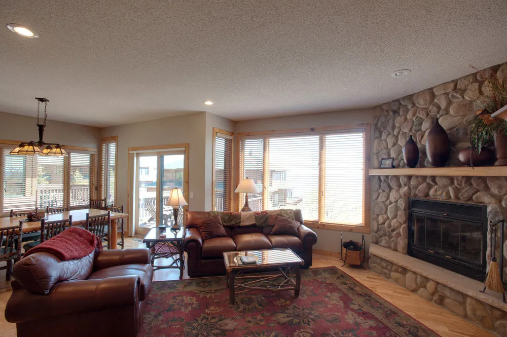 Cove Point Lodge