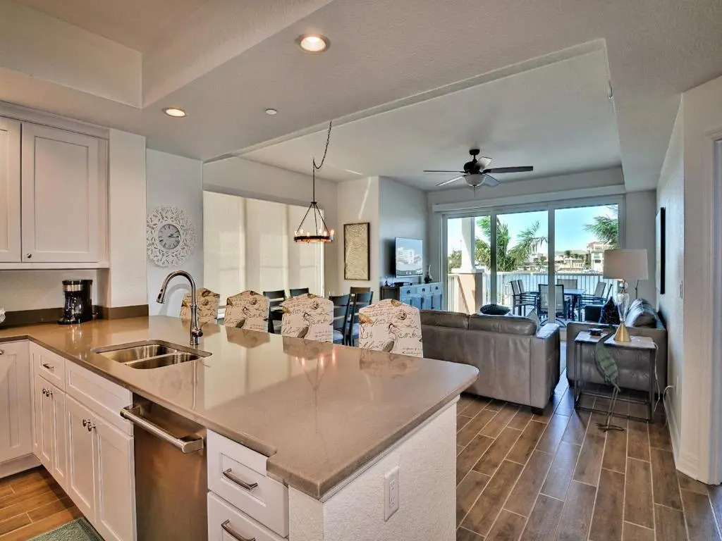 Sandpipers Cove 201 Sandpipers Cove Luxury 3 Bedroom 2 Bathroom 23132