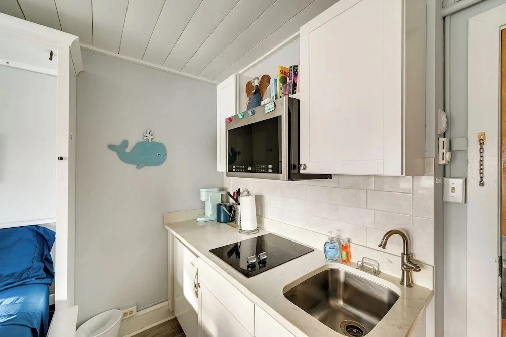 Prime Walkable Location! 2-unit Ocean City Getaway
