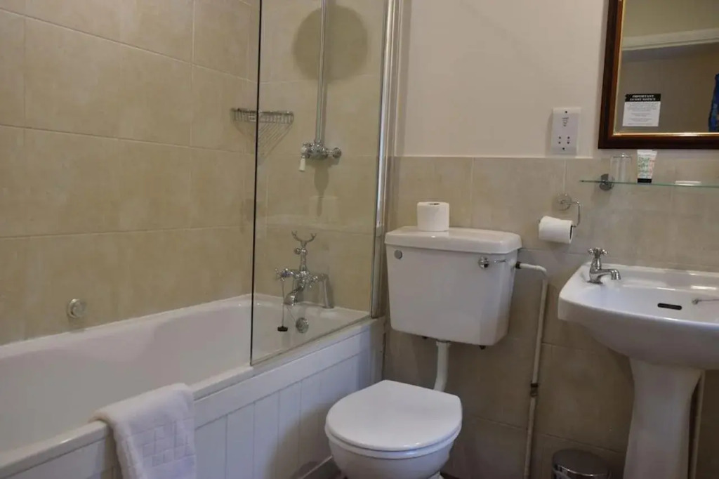 Noel Arms - "A Bespoke Hotel"