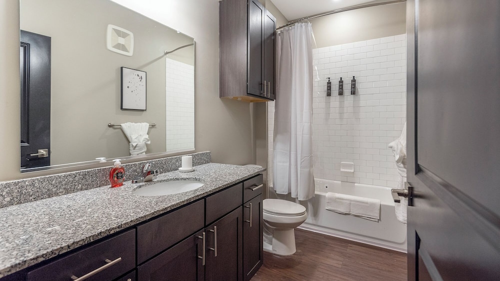 Landing Furnished Apartments near Medical District