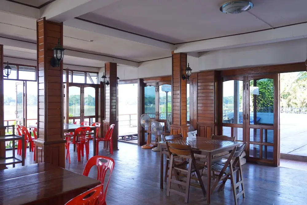 Suksomboon Hotel Chiangkhan