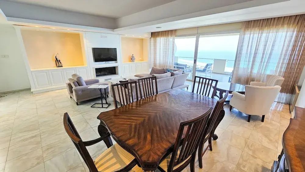 Beachfront Seaview Lux Penthouse