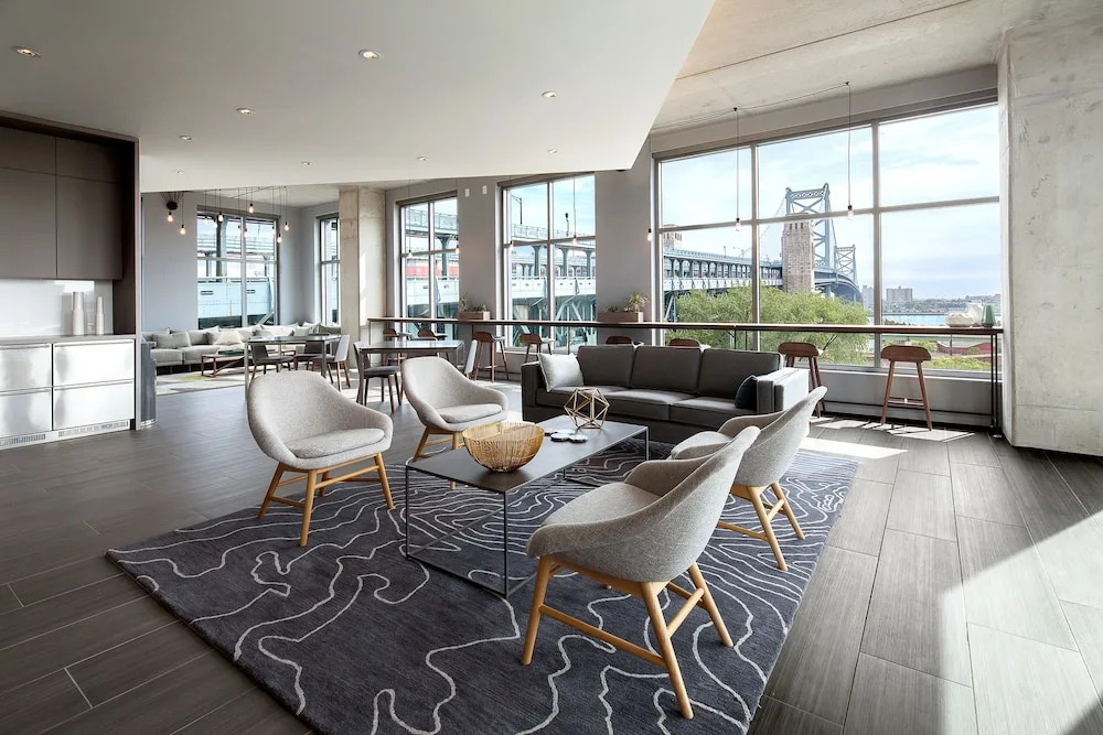 Modern & Uniquely Designed Suite in Old City
