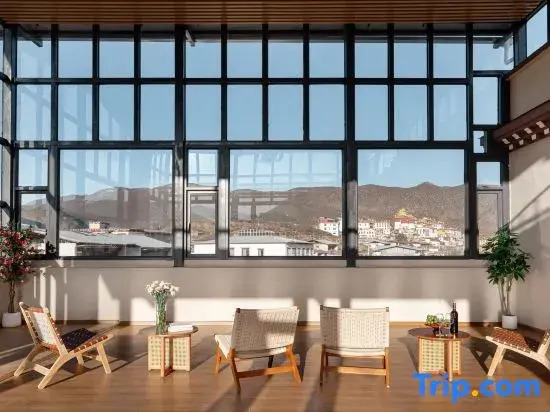 Yonggabo・Jinding｜TIBEVILLA・PEAK Oxygen-Rich Scenic Boutique Stay (Ganden Sumtseling Monastery)