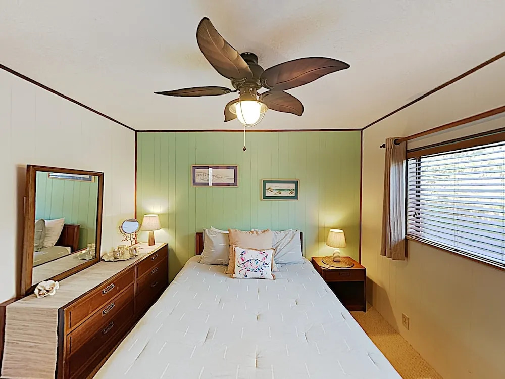 New Listing! Pelican Harbor: Beachfront Treasure 3 Bedroom Home