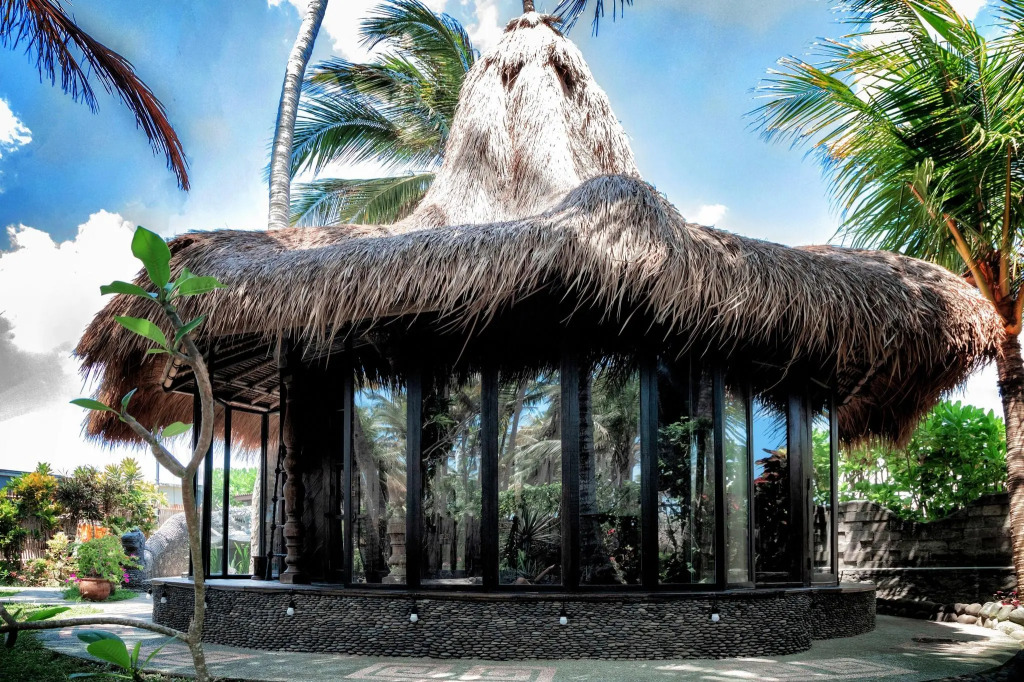 Most Exotic Beachfront Villa Keong