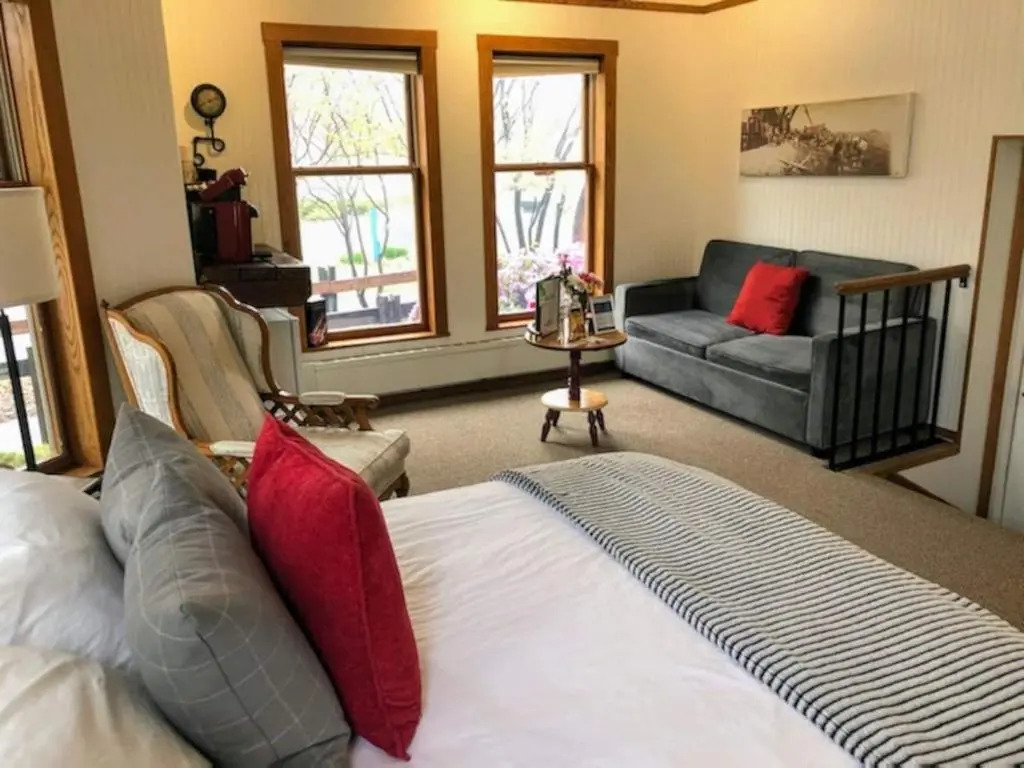 Endion Station Inn by Heirloom Boutique Collection