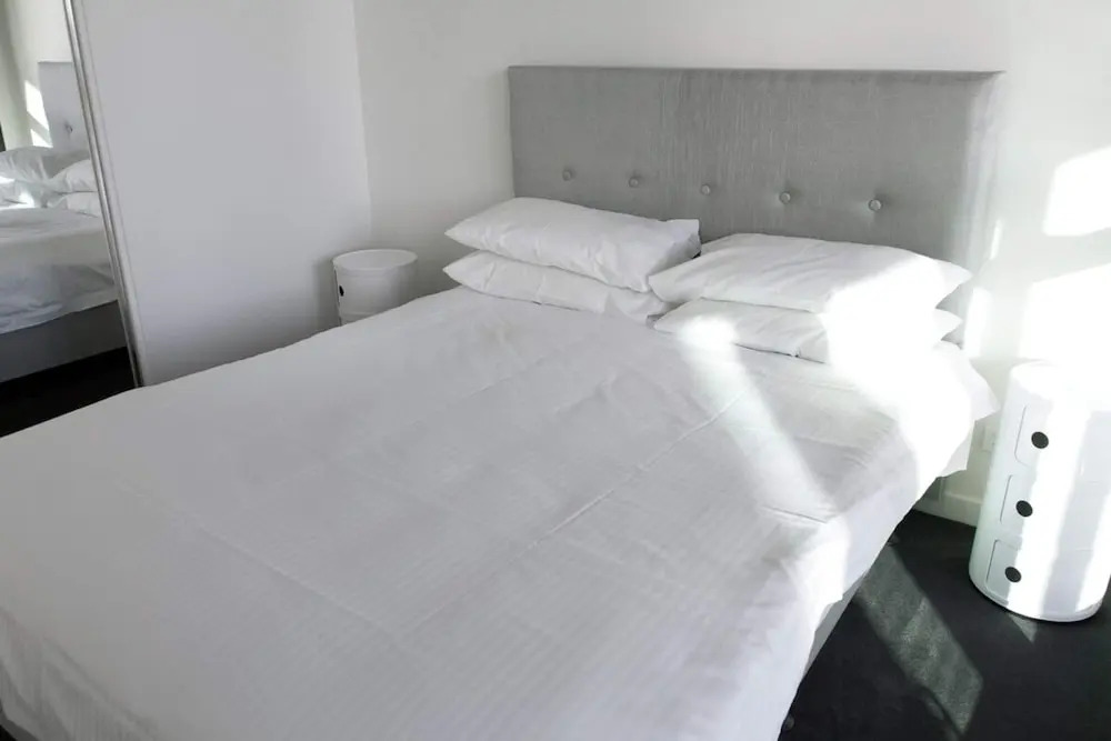 Brand New 1 Bedroom Apartment in South Melbourne