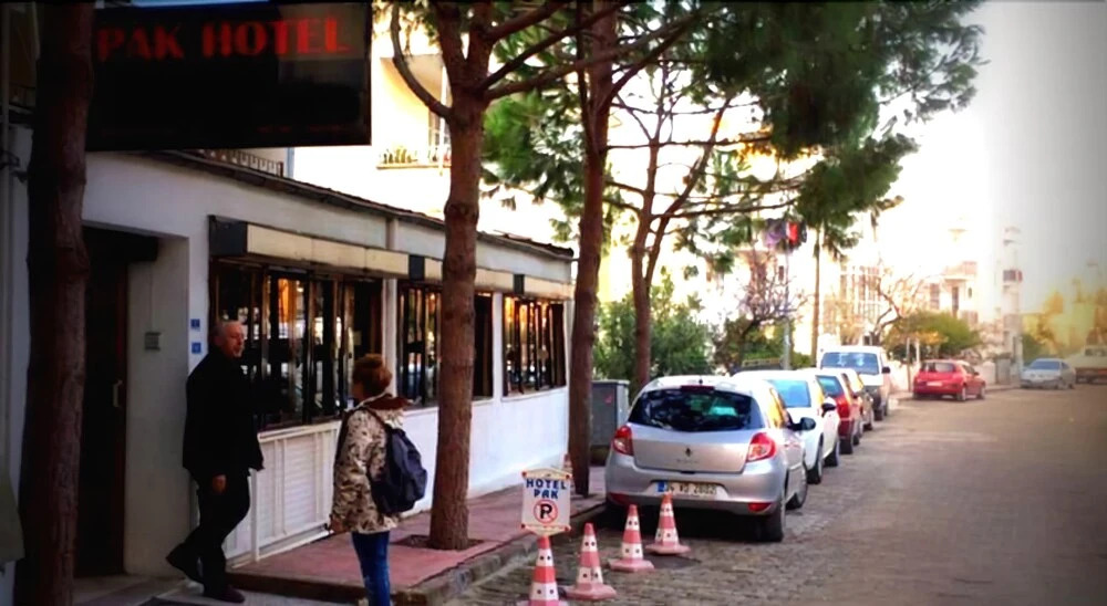 Pak Hotel