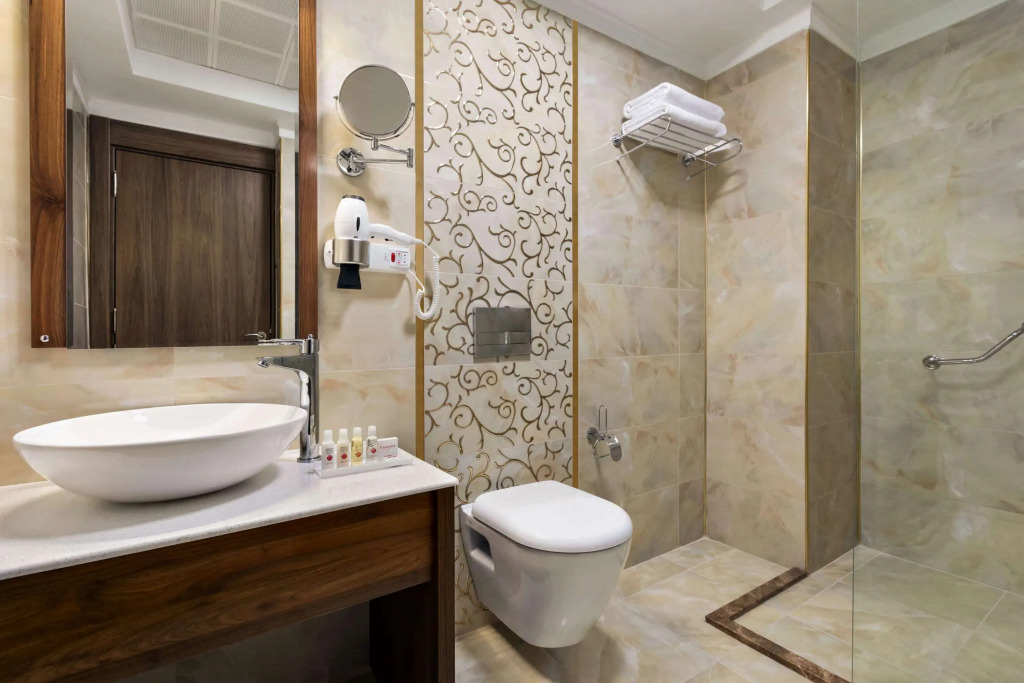 Ramada by Wyndham Van